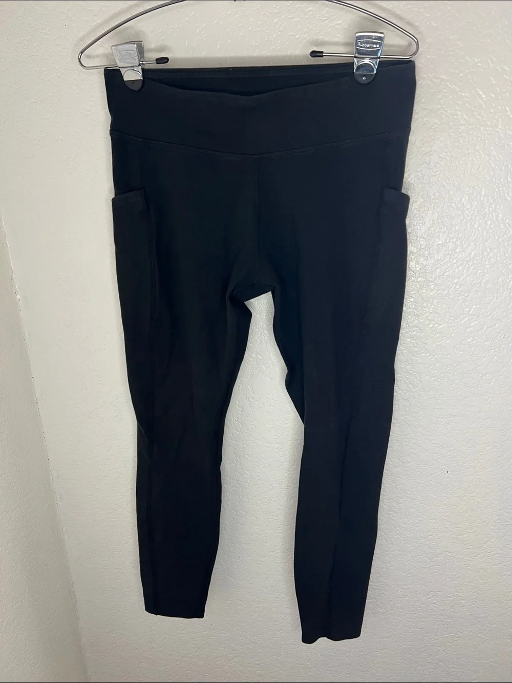 Pact organic cotton woman’s black legging medium